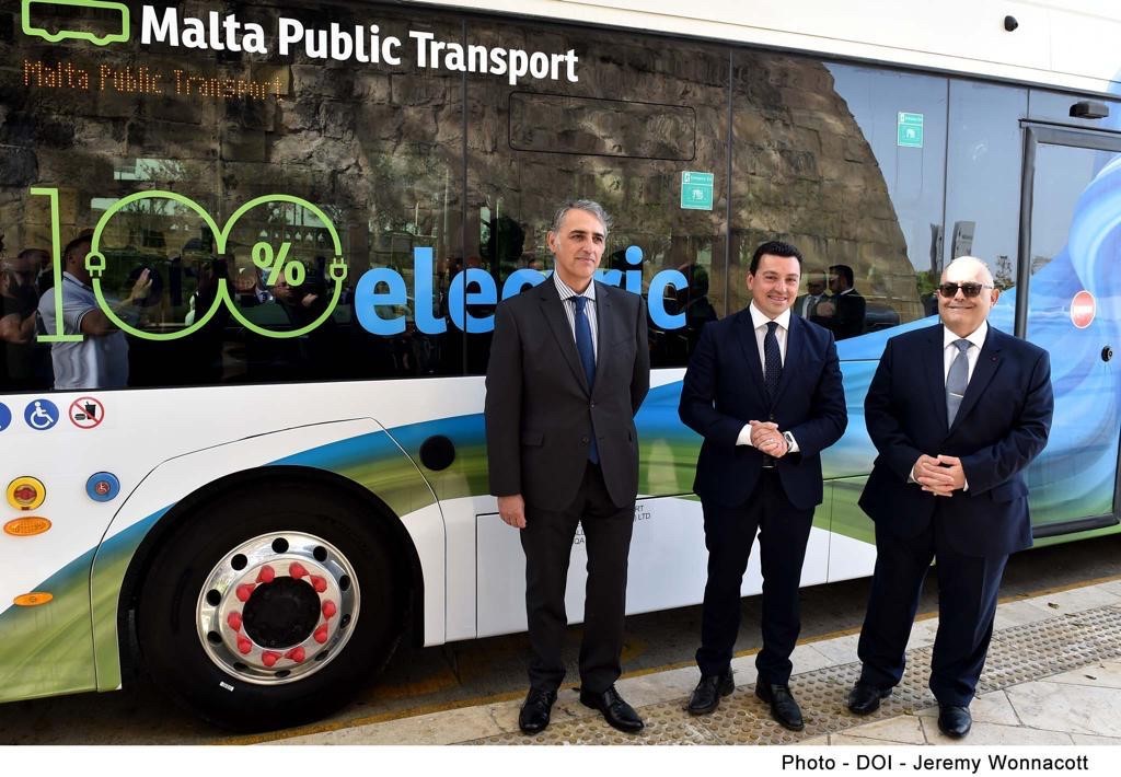 Electric bus 3